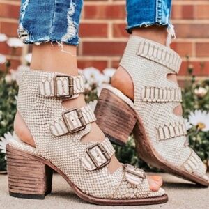 Free Bird Quail White Snake Sandals